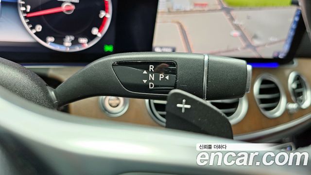Mercedes-Benz E-Class E300 Exclusive