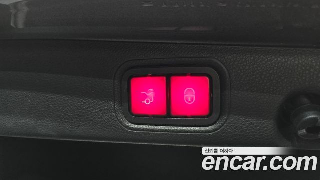 Mercedes-Benz E-Class E300 Exclusive