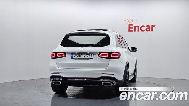 Mercedes-Benz GLC-Class GLC300 4MATIC