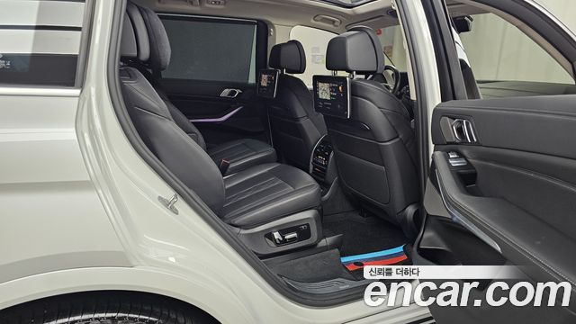 BMW X7 xDrive 40i Design Pure Excellence 6-Seater