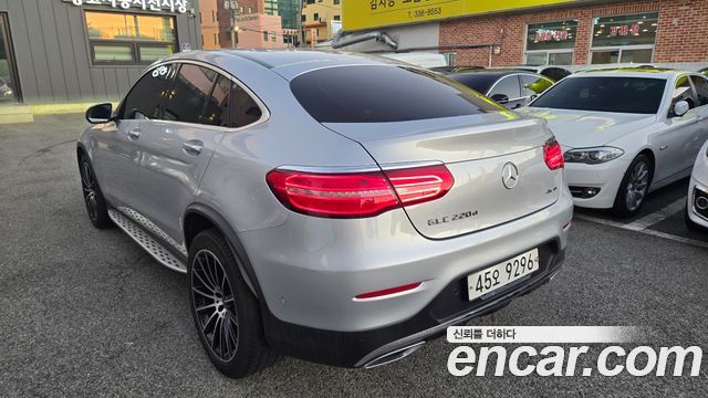 Mercedes-Benz GLC-Class GLC220 d 4MATIC Premium Coupe