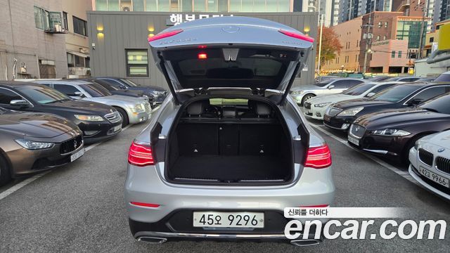 Mercedes-Benz GLC-Class GLC220 d 4MATIC Premium Coupe