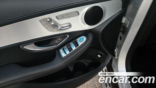 Mercedes-Benz GLC-Class GLC220 d 4MATIC Premium Coupe
