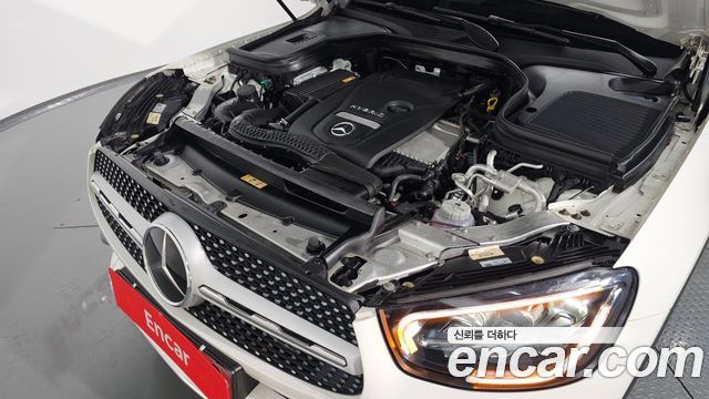 Mercedes-Benz GLC-Class GLC300e 4MATIC Coupe