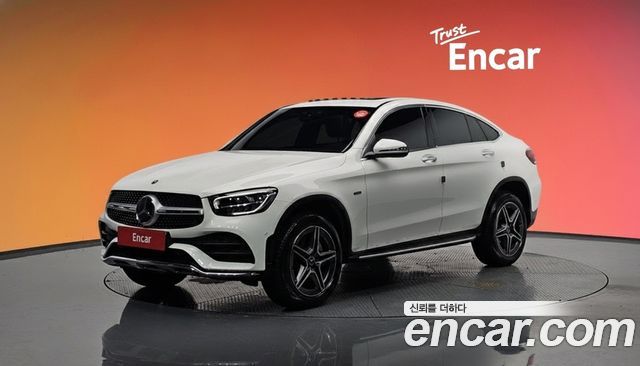 Mercedes-Benz GLC-Class GLC300e 4MATIC Coupe