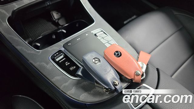 Mercedes-Benz E-Class E350 4MATIC AMG Line
