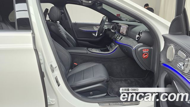 Mercedes-Benz E-Class E350 4MATIC AMG Line