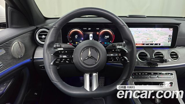 Mercedes-Benz E-Class E350 4MATIC AMG Line