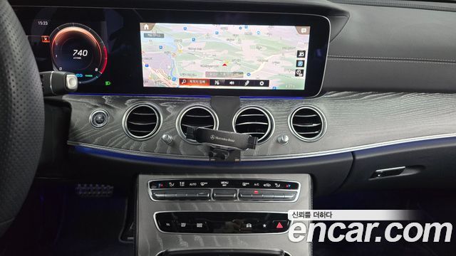 Mercedes-Benz E-Class E350 4MATIC AMG Line