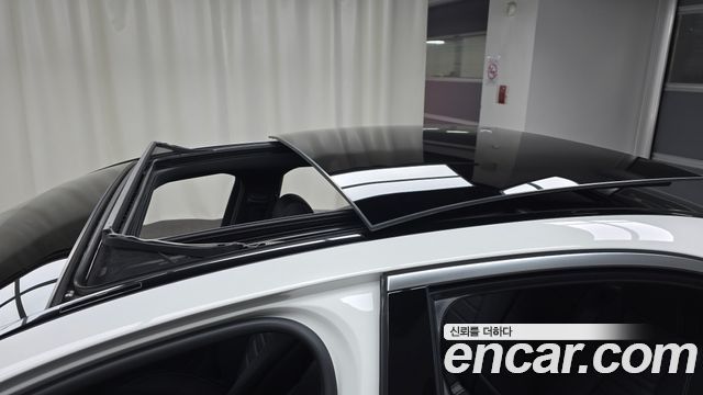 Mercedes-Benz E-Class E350 4MATIC AMG Line