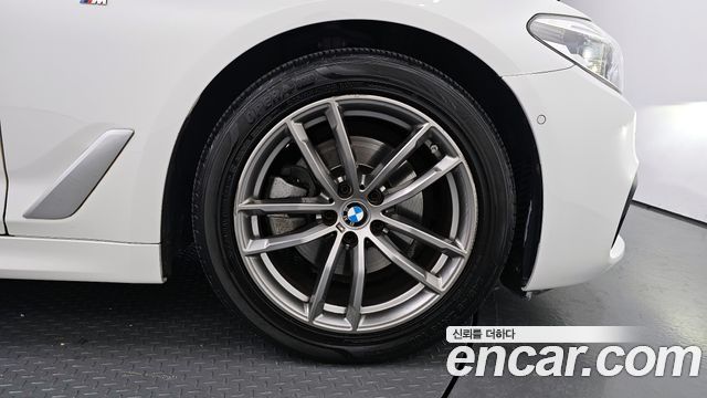 BMW 5-Series 520d M Sport Package Plus