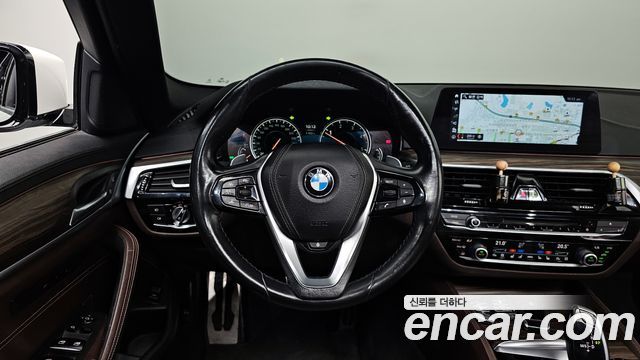 BMW 5-Series 520d M Sport Package Plus