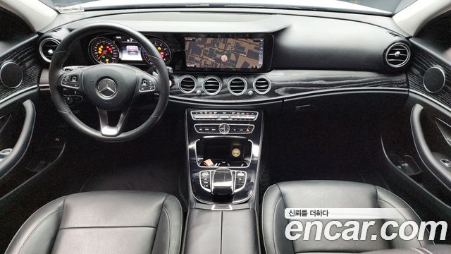 Mercedes-Benz E-Class E200 Avantgarde