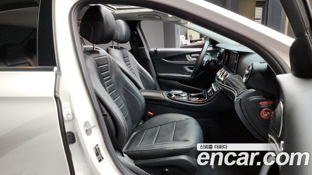 Mercedes-Benz E-Class E200 Avantgarde