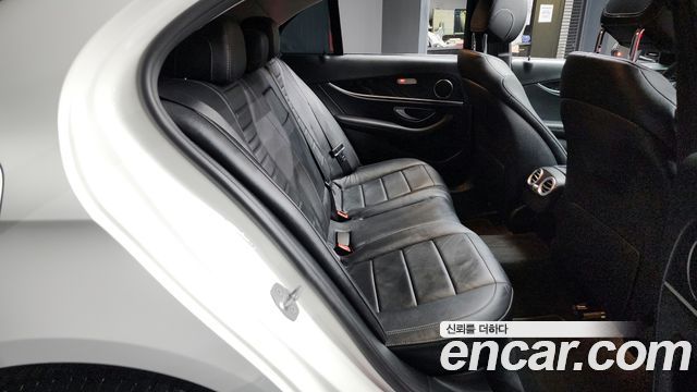 Mercedes-Benz E-Class E200 Avantgarde