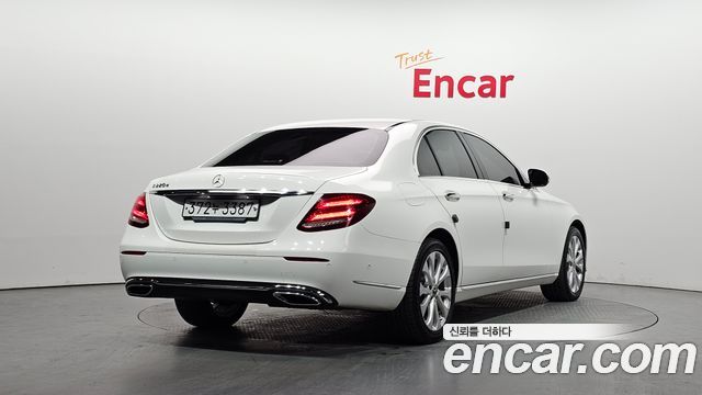 Mercedes-Benz E-Class E220d Exclusive