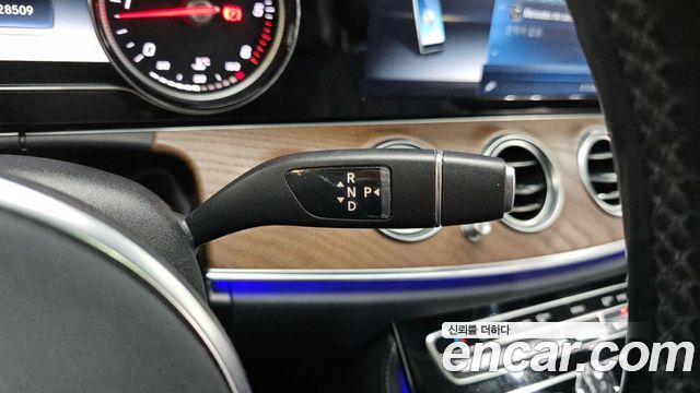 Mercedes-Benz E-Class E220d Exclusive
