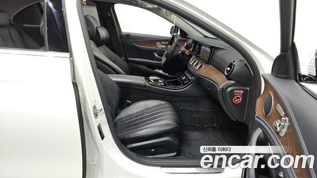 Mercedes-Benz E-Class E220d Exclusive