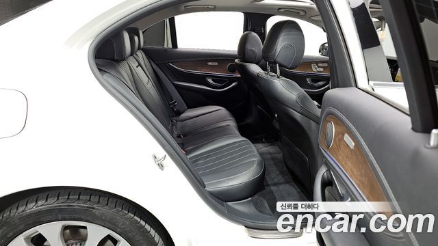 Mercedes-Benz E-Class E220d Exclusive