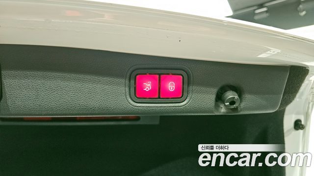 Mercedes-Benz E-Class E220d Exclusive