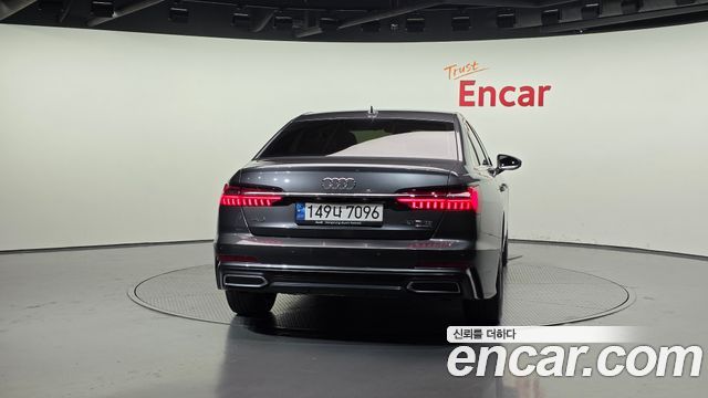 Audi A6 45 TFSI Quattro Premium