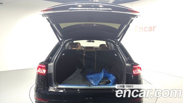 Audi Q8 45 TDI Quattro Premium