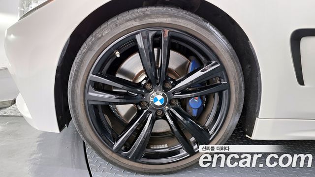 BMW 4-Series 428i Convetible vision 100 Edition