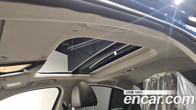 BMW 3-Series 320i Luxury