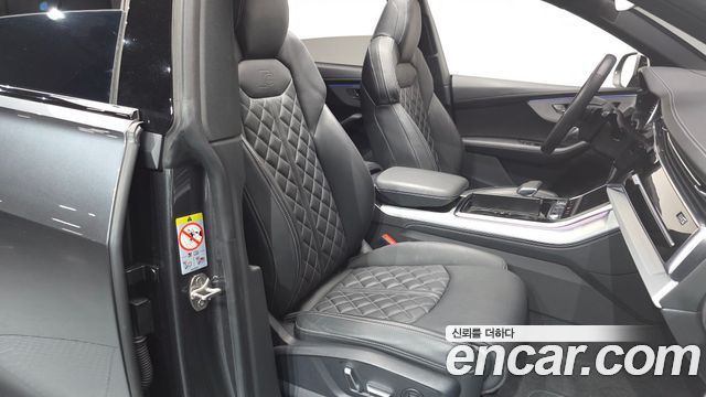 Audi Q8 55 TFSI Quattro Premium