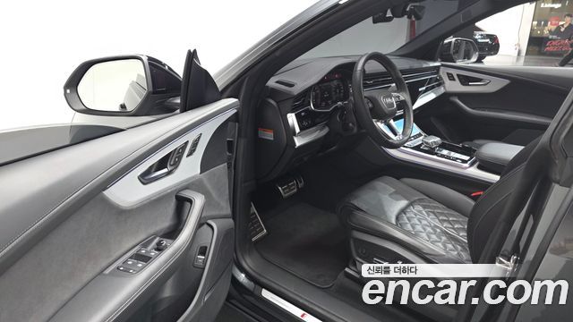 Audi Q8 55 TFSI Quattro Premium