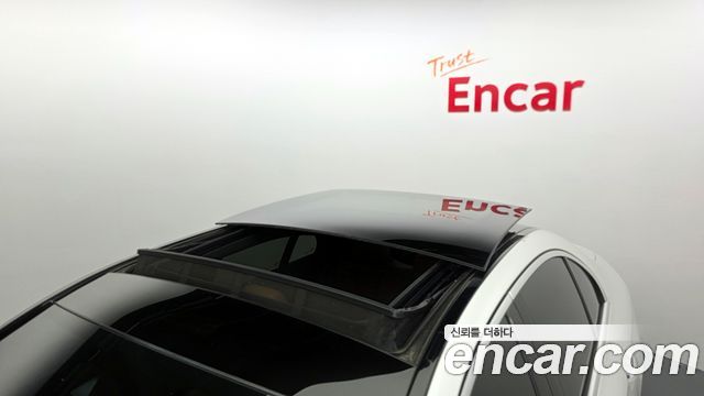 Mercedes-Benz E-Class E350 4MATIC AMG Line