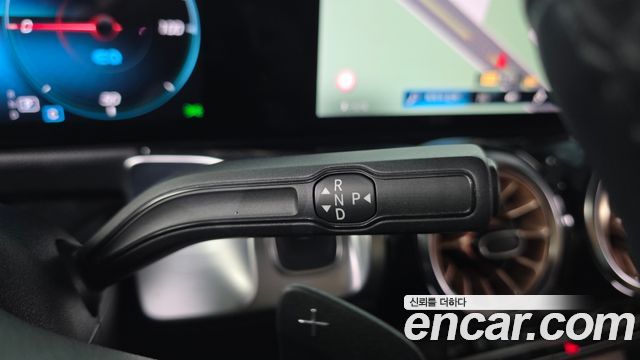 Mercedes-Benz EQB EQB300 4MATIC