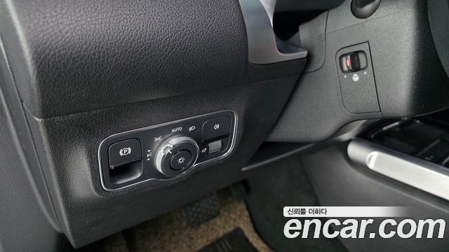 Mercedes-Benz EQB EQB300 4MATIC