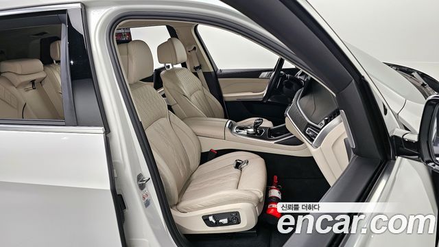 BMW X7 xDrive 40i Design Pure Excellence 7-Seater