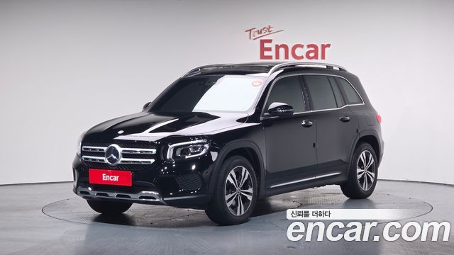 Mercedes-Benz GLB-Class GLB220