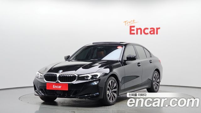 BMW 3-Series 320i