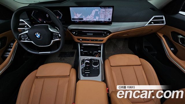 BMW 3-Series 320i