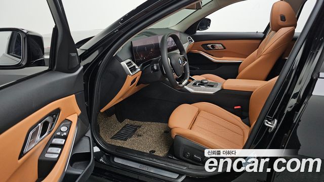 BMW 3-Series 320i