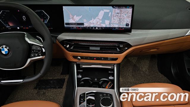 BMW 3-Series 320i