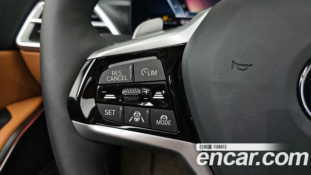 BMW 3-Series 320i