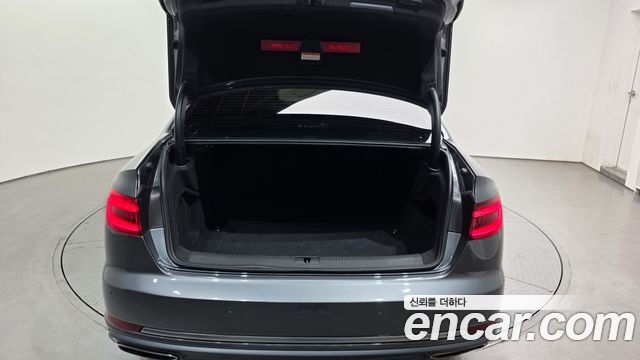Audi A4 (B9) 40 TFSI Premium