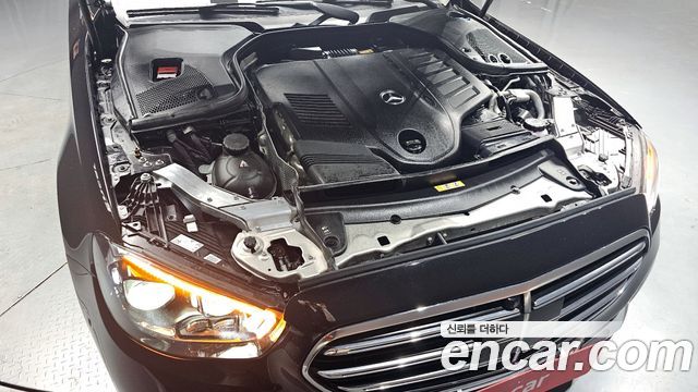 Mercedes-Benz E-Class E450 4MATIC Exclusive