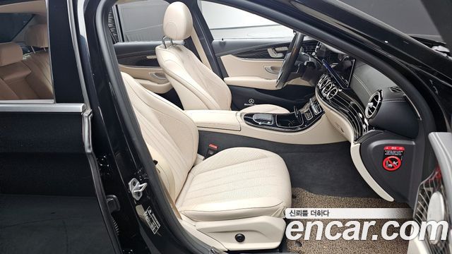 Mercedes-Benz E-Class E450 4MATIC Exclusive