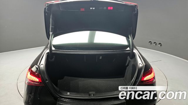Mercedes-Benz E-Class E450 4MATIC Exclusive