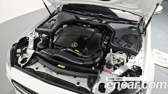 Mercedes-Benz E-Class E350 4MATIC AMG Line