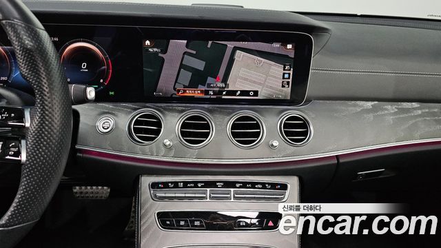 Mercedes-Benz E-Class E350 4MATIC AMG Line