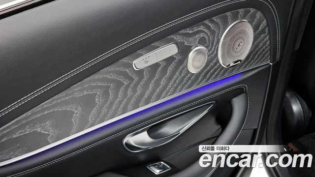 Mercedes-Benz E-Class E350 4MATIC AMG Line