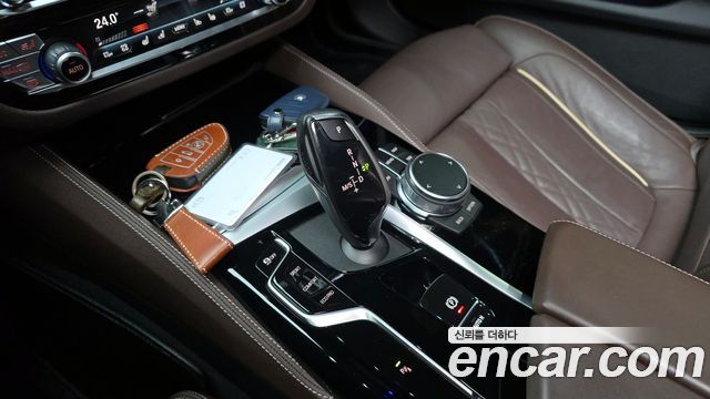BMW 5-Series 530i M Sport Package