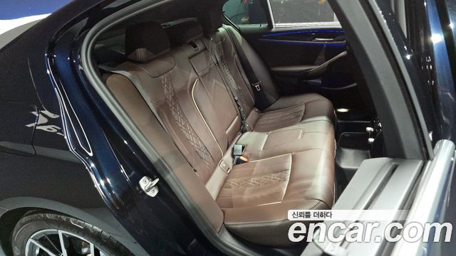 BMW 5-Series 530i M Sport Package