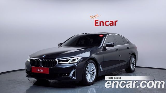 BMW 5-Series 520i Luxury